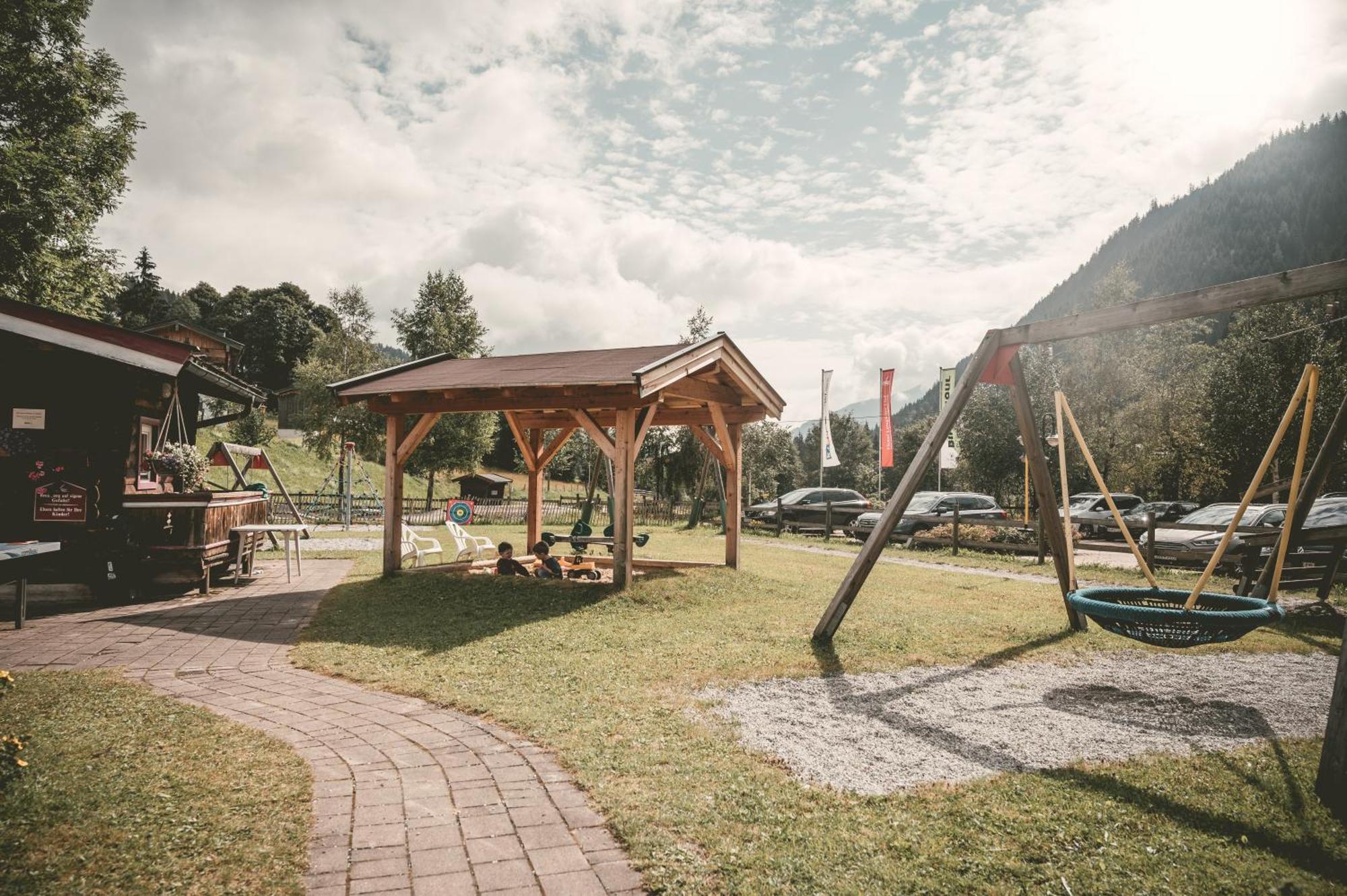 Familienhotel Lengauer Hof Saalbach-Hinterglemm Esterno foto